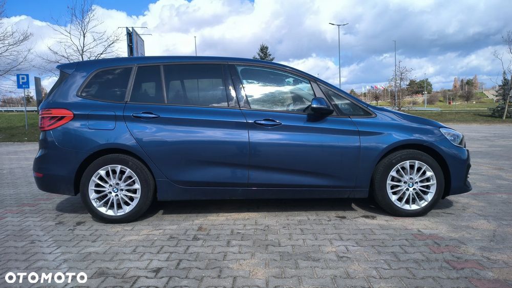 BMW Seria 2 216d - 4