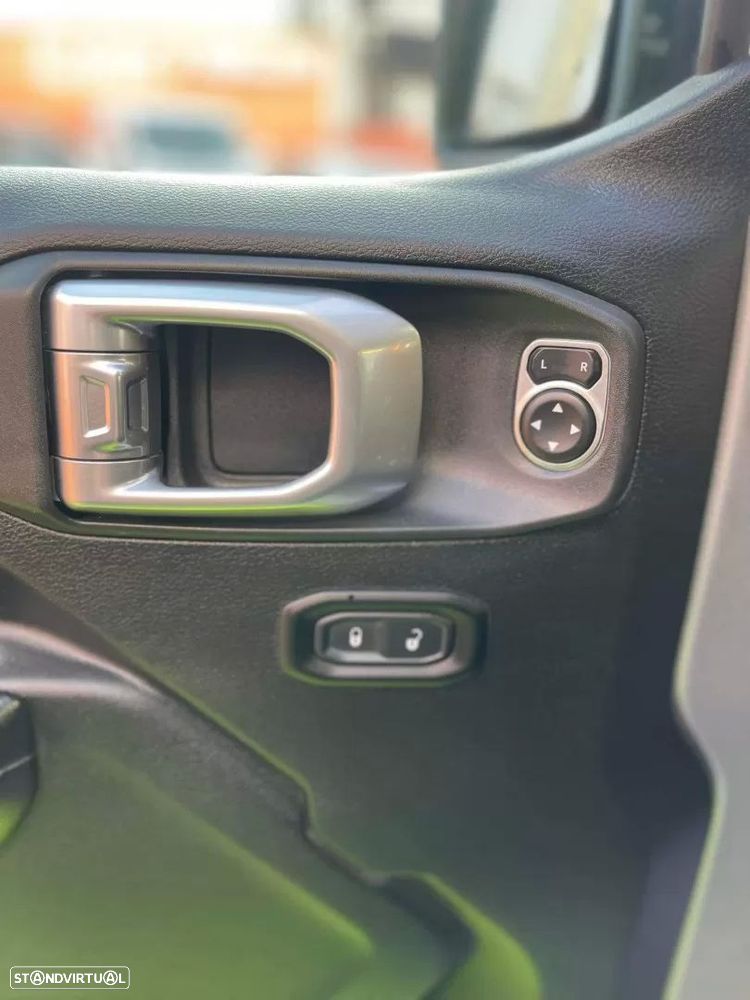 Jeep Wrangler Unlimited 2.2 CRD Rubicon AT - 8