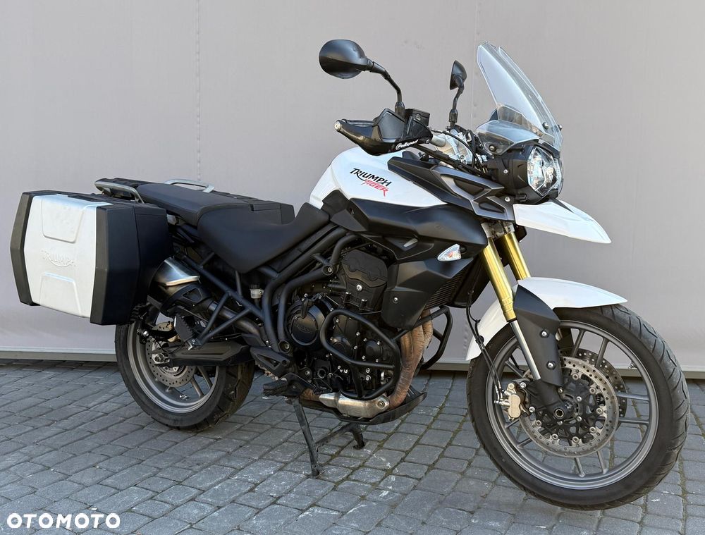 Triumph Tiger - 1
