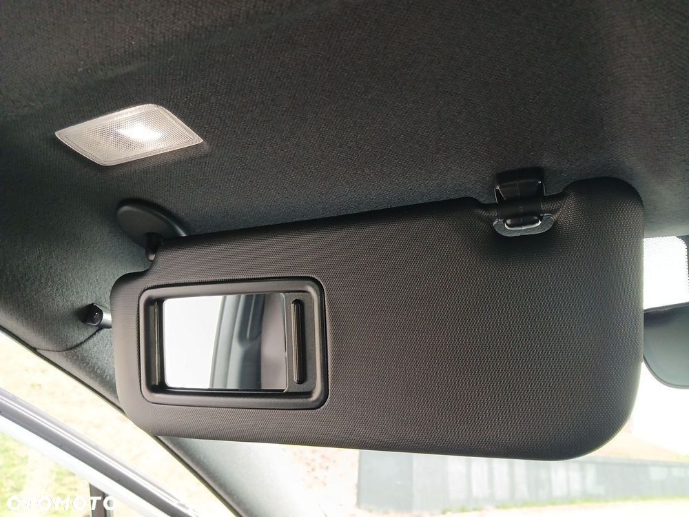 Toyota Corolla 1.8 Hybrid Comfort - 38