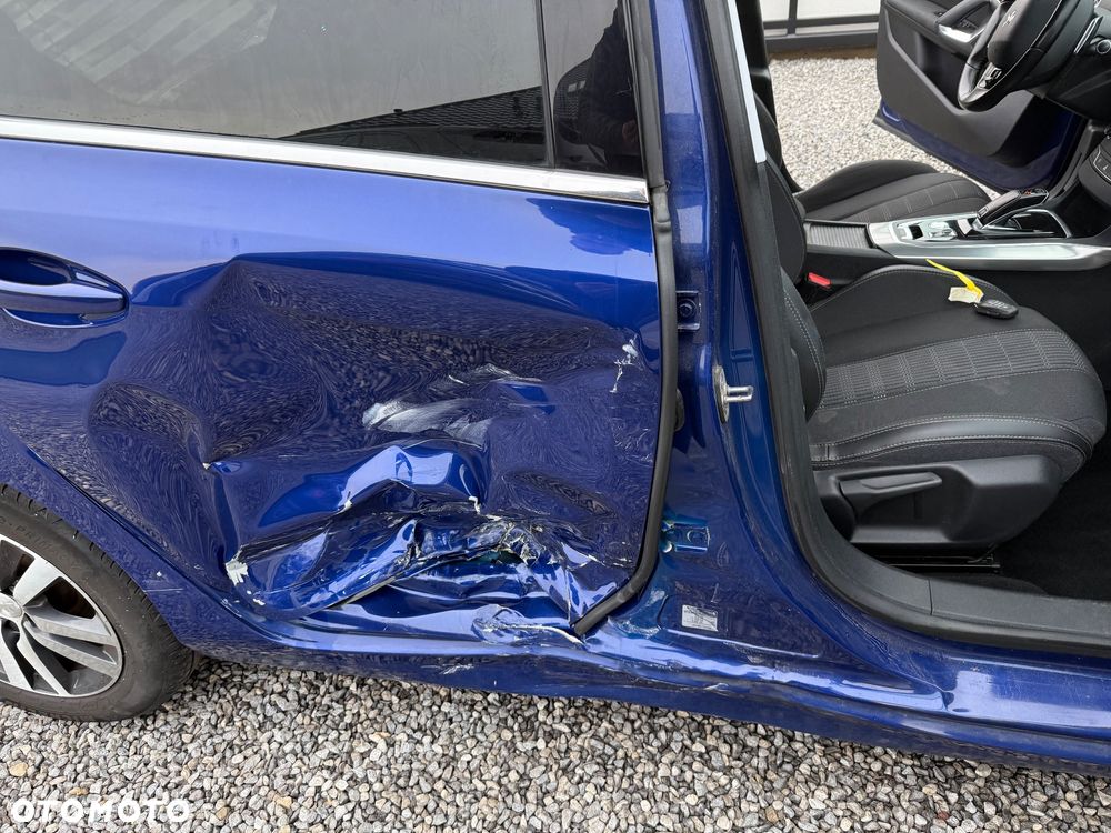 Peugeot 308 BlueHDi 130 EAT8 Stop & Start Allure - 31