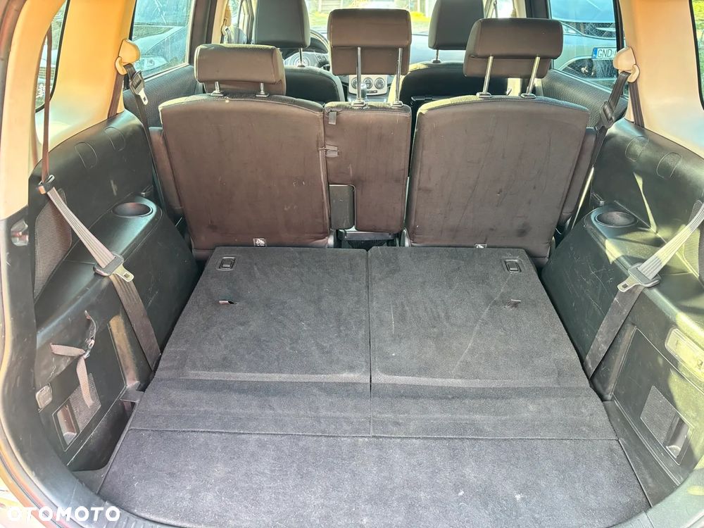 Mazda 5 2.0 Sport - 16