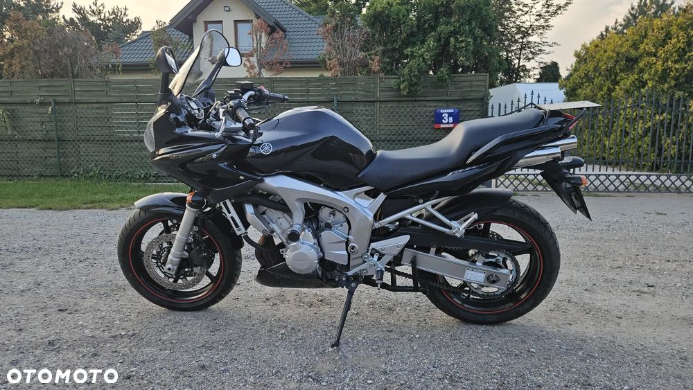 Yamaha FZ6 - 5