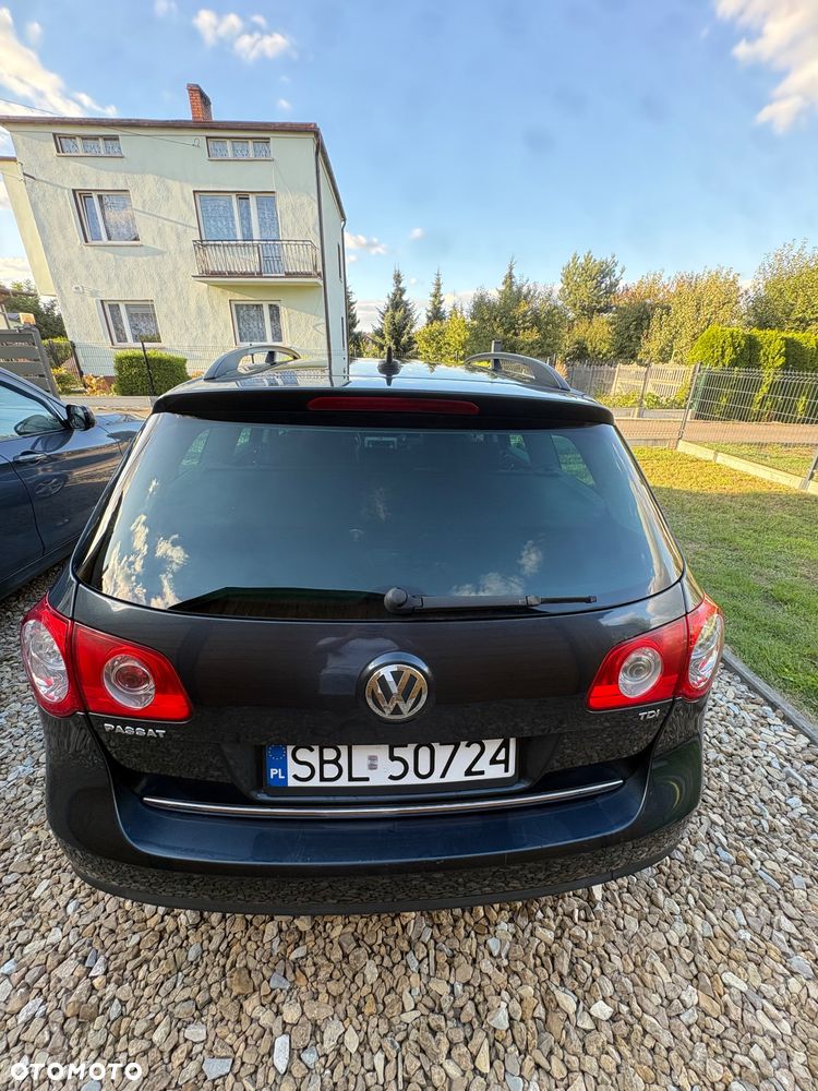 Volkswagen Passat 1.9 TDI Comfortline - 6