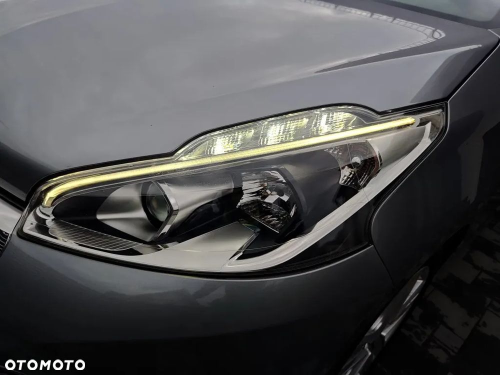 Peugeot 208 PureTech 82 Stop & Start Signature - 24