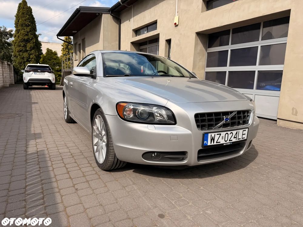 Volvo C70 2.4i Momentum - 3