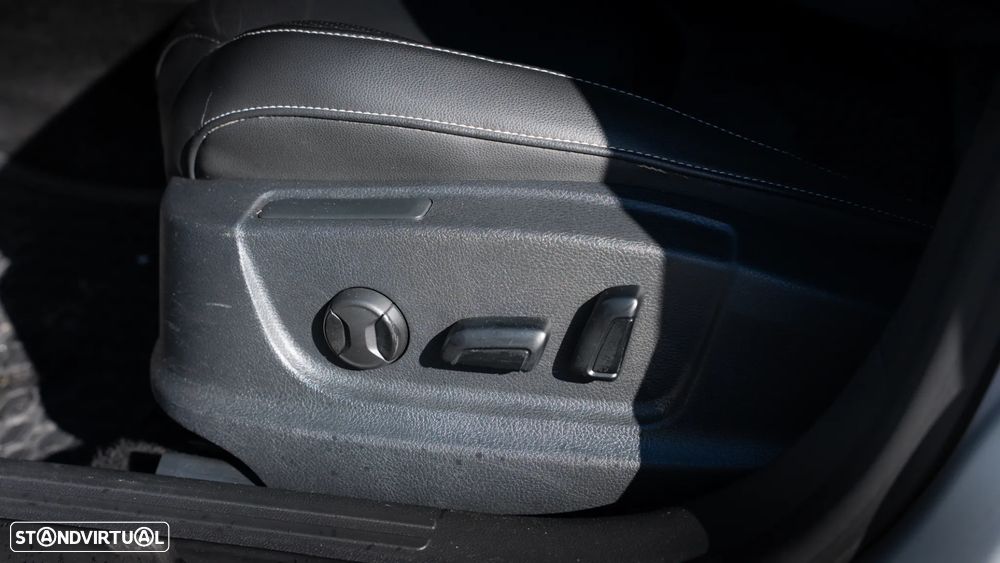 SEAT Leon ST 2.0 TSI Cupra DSG S/S - 22