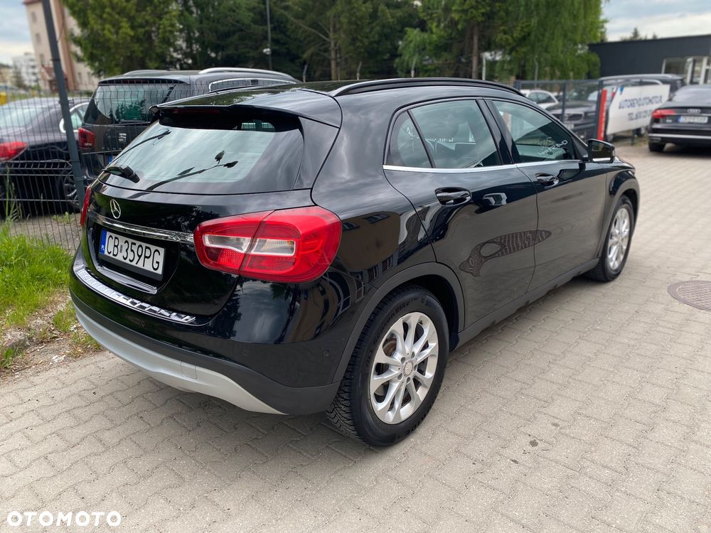 Mercedes-Benz GLA 180 (CDI) d Urban - 4