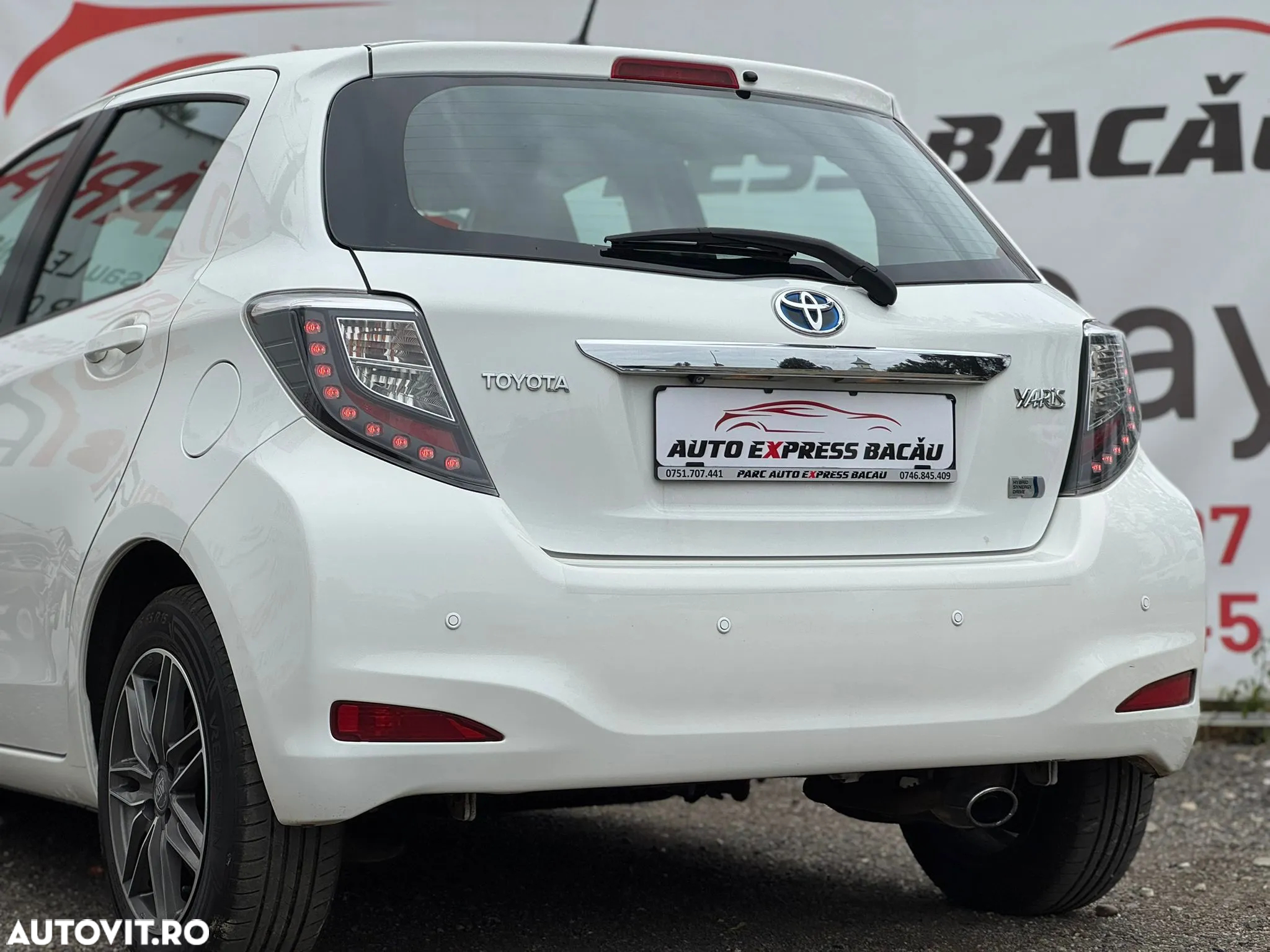 Toyota Yaris - 25