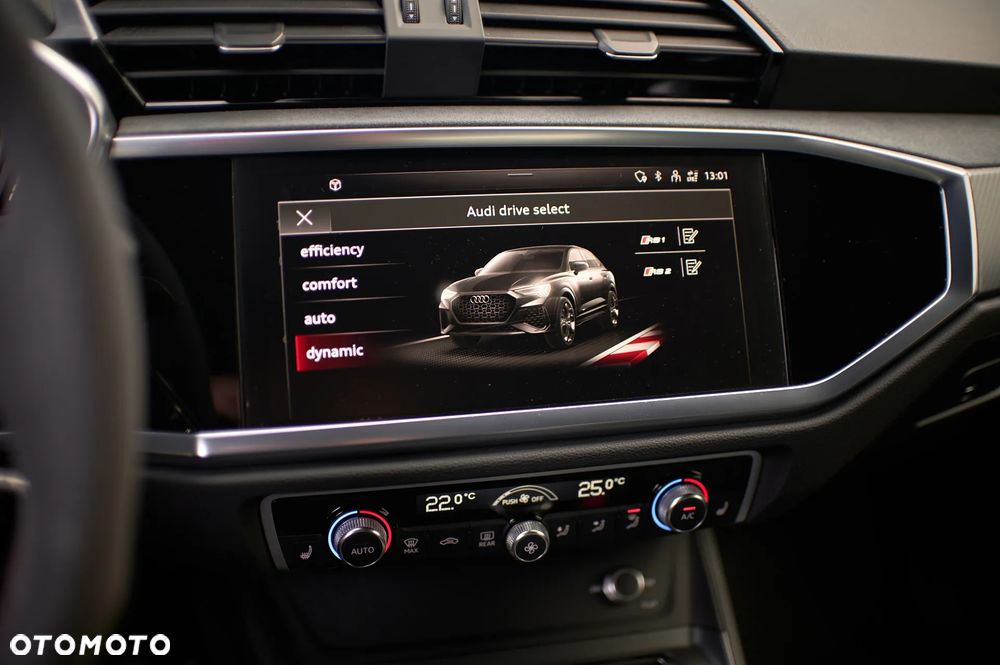 Audi Q3 RS S tronic - 29