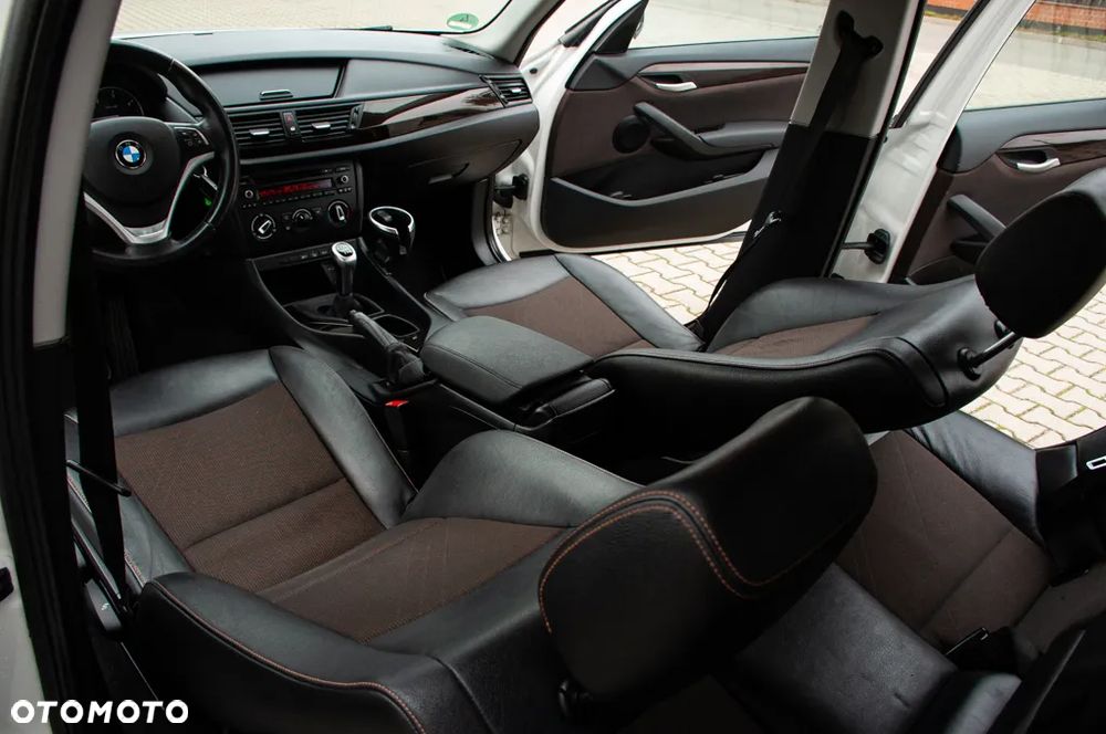 BMW X1 xDrive18d xLine - 30