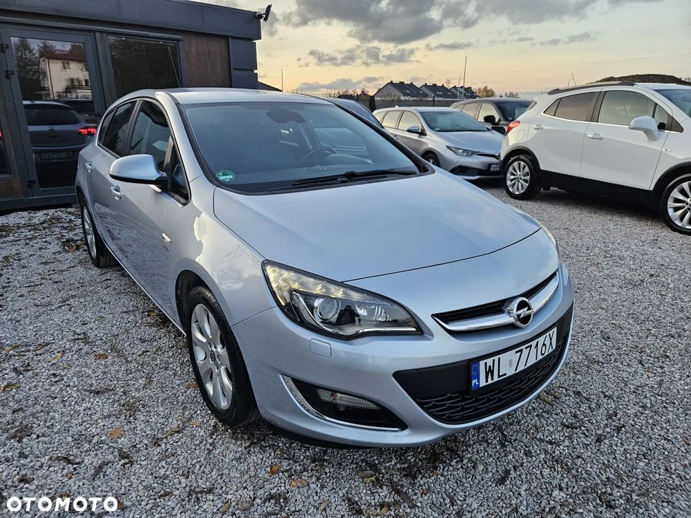 Opel Astra 1.4 Turbo Active - 10