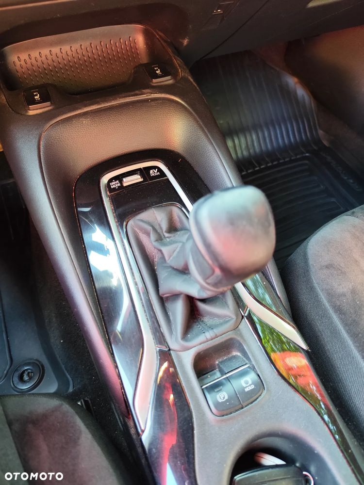 Toyota Corolla 1.8 Hybrid Comfort - 8
