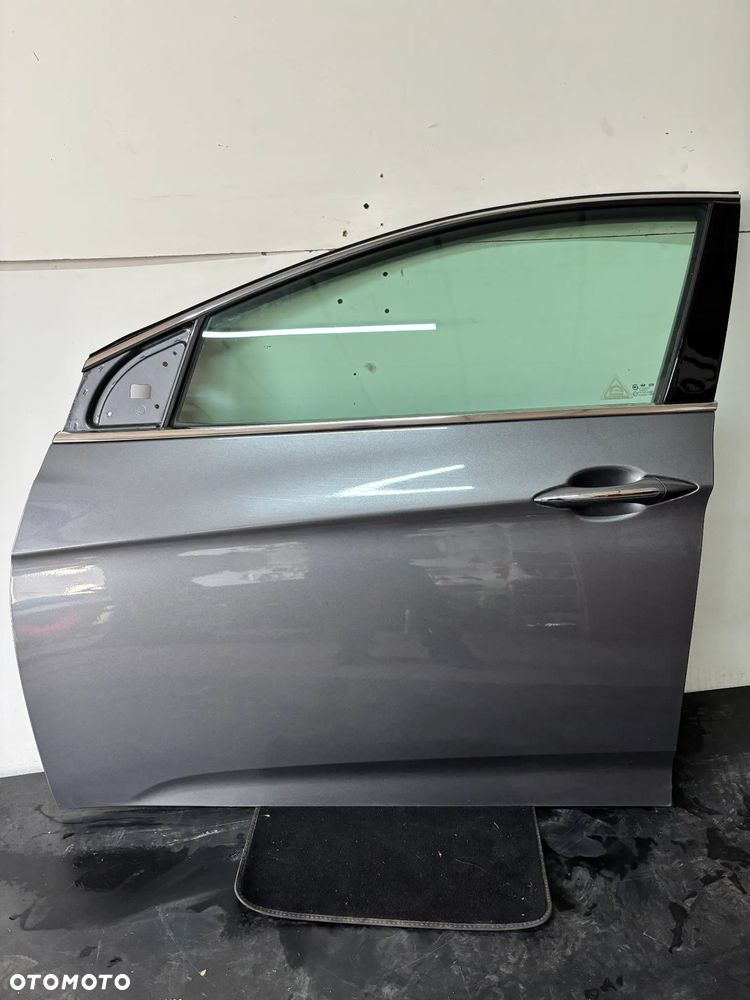 Drzwi lewe przednie kompletne Hyundai i40 2013 r T6S