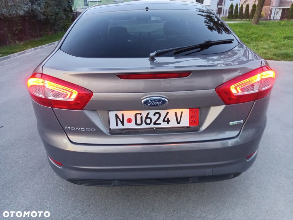 Ford Mondeo 2.0 Titanium - 10