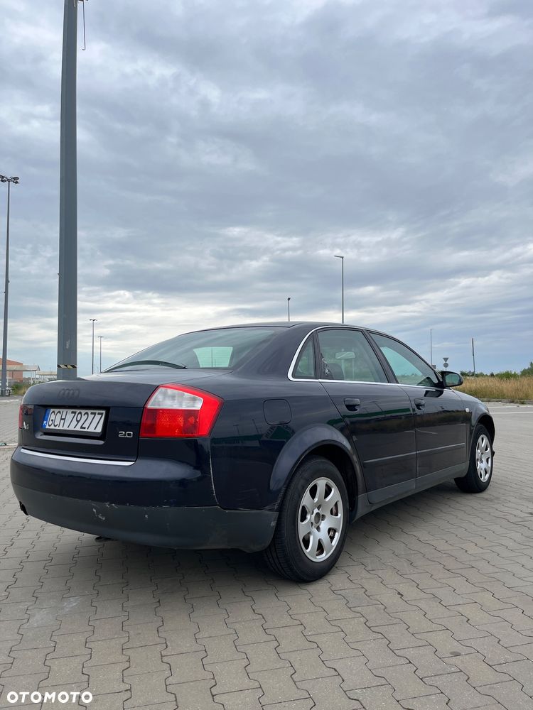 Audi A4 Limousine - 6