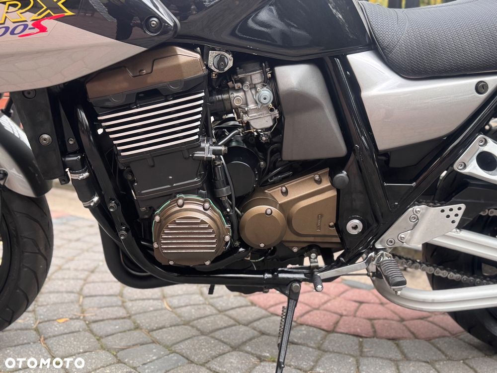 Kawasaki ZXR - 16