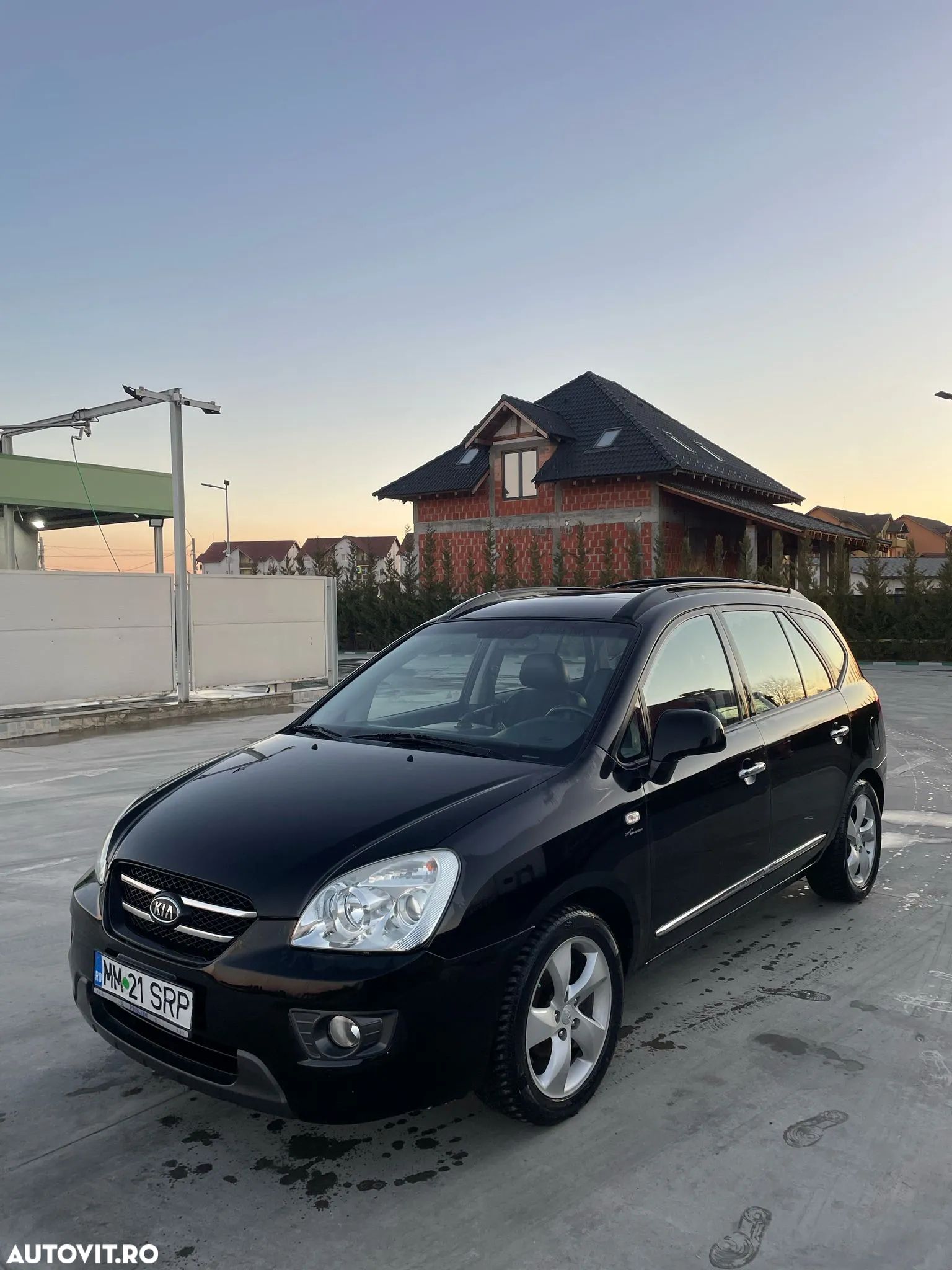 Kia Carens CRDi DPF Aut. EX Top - 4