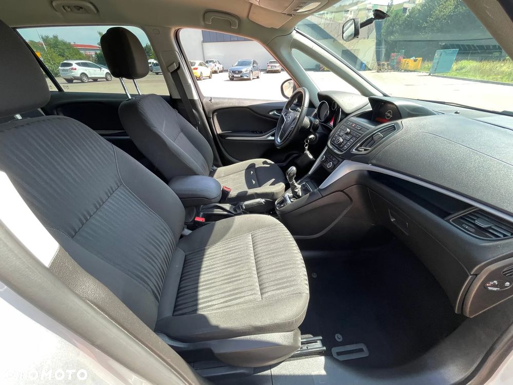 Opel Zafira Tourer 1.4 Turbo Business Edition - 14