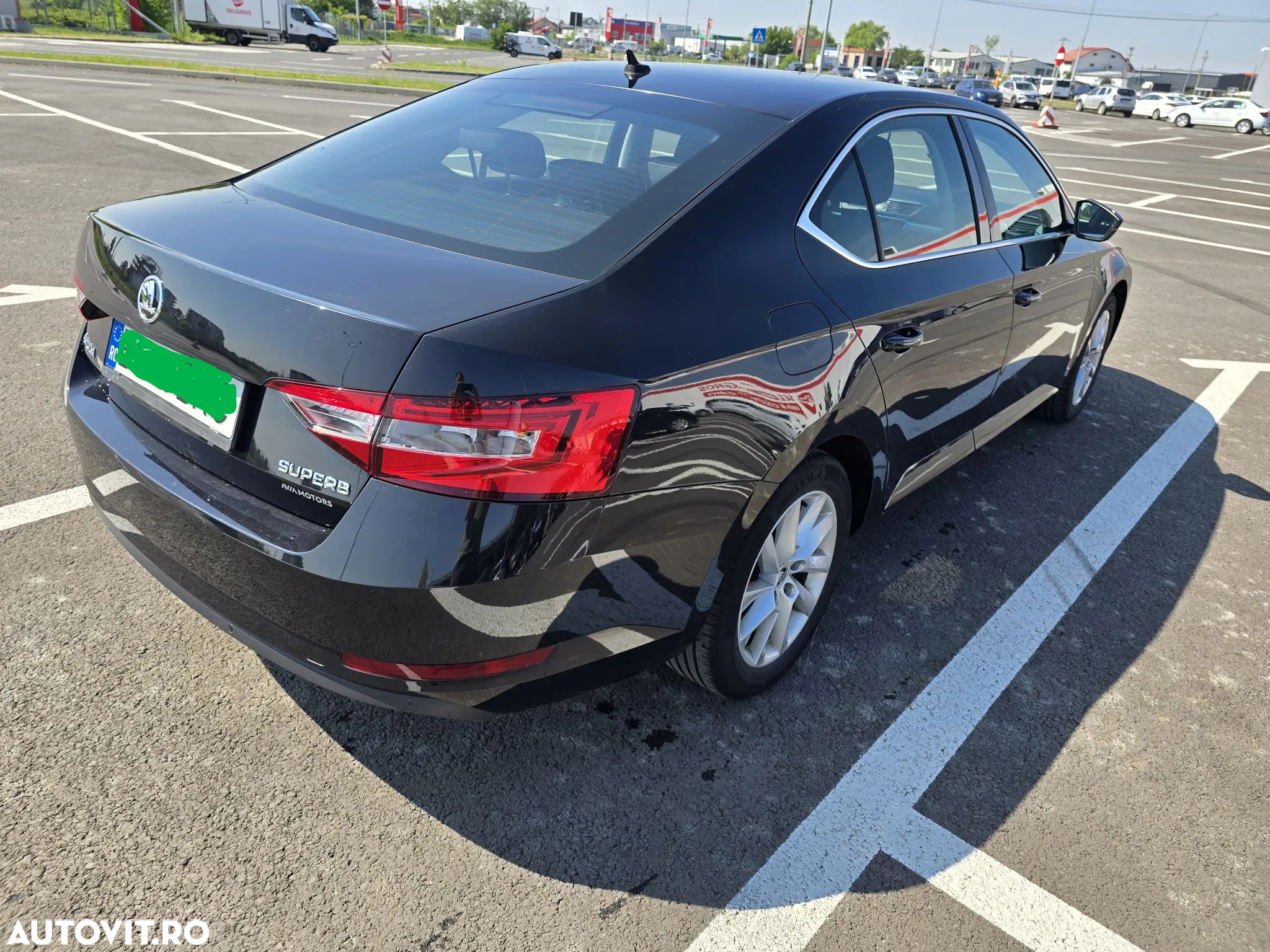 Skoda Superb 2.0 TDI Ambition - 13