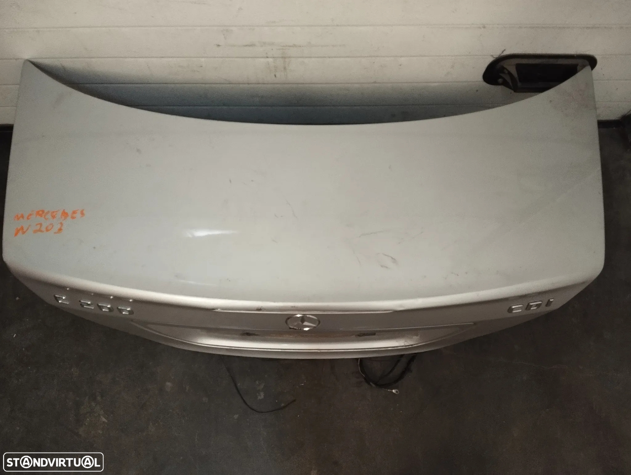 TAMPA DA MALA MERCEDES CLASSE C W203 - 2