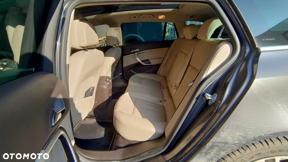 Opel Insignia 2.0 CDTI Cosmo - 9