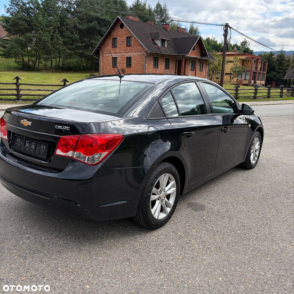 Chevrolet Cruze 1.6 LT+ - 17
