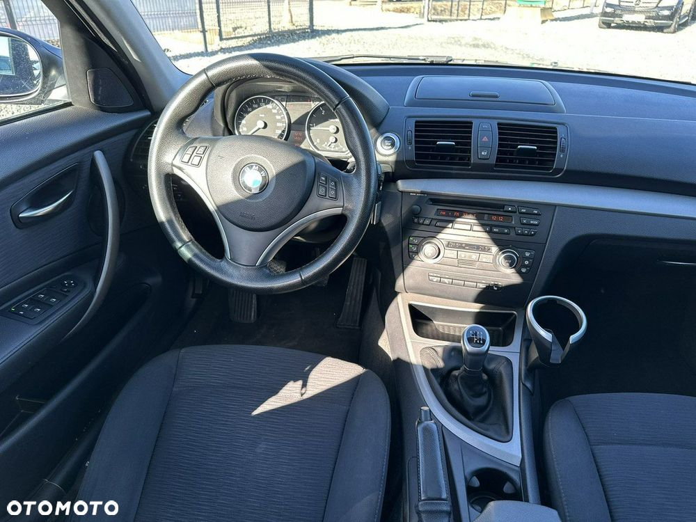 BMW Seria 1 118d - 4
