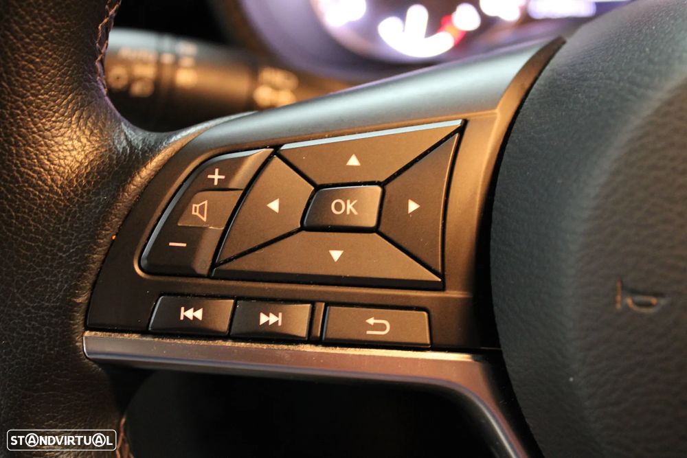 Nissan Juke 1.0 DIG-T N-Connecta - 10