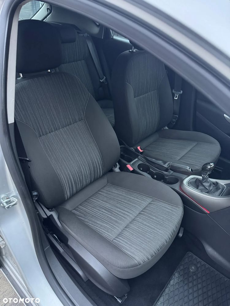 Opel Astra 1.6 - 10