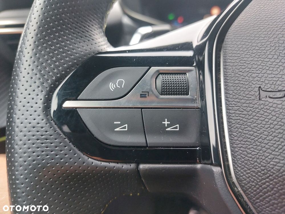 Peugeot 2008 1.2 PureTech GT S&S EAT8 - 18