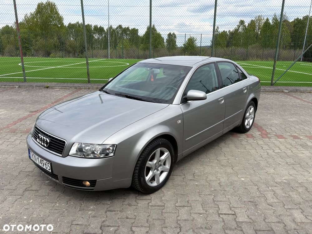 Audi A4 Limousine - 6