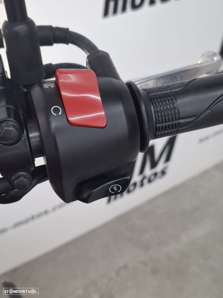 Honda CB 300 R - 18 MESES DE GARANTIA - 10