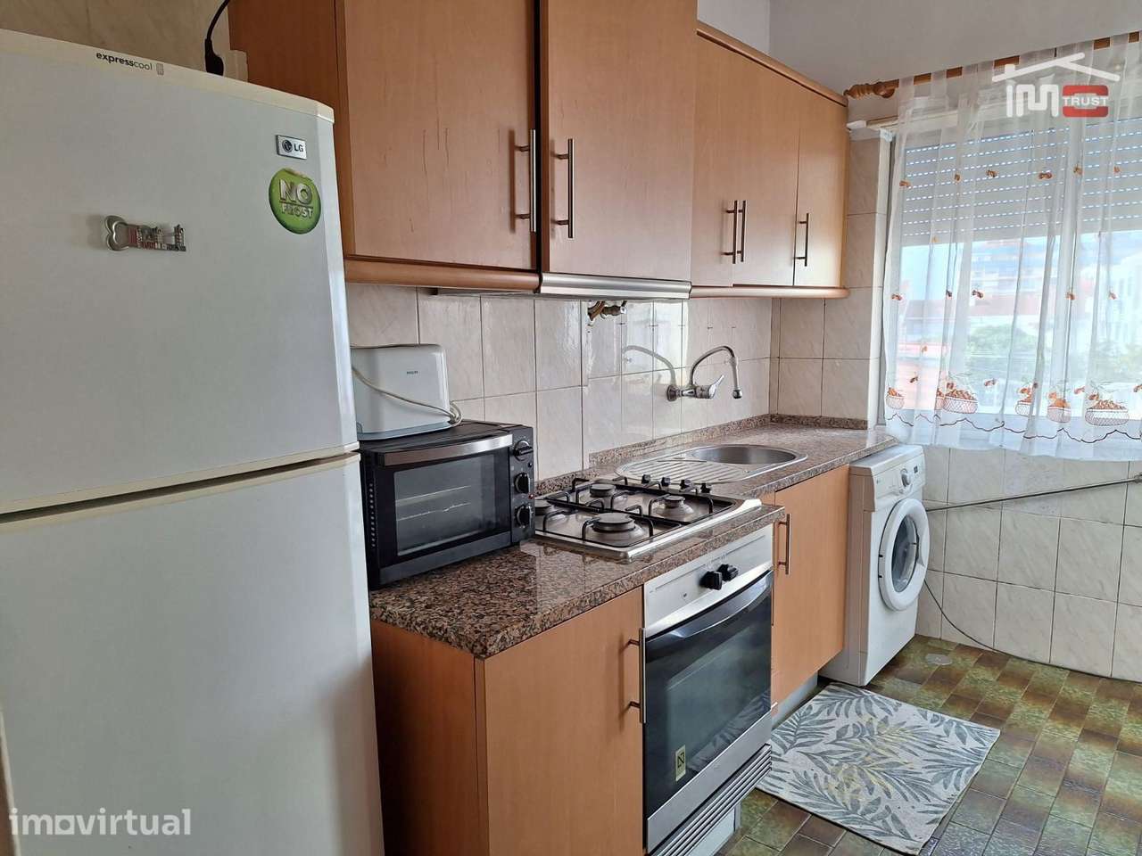 Apartamento T3 com Vista Desafogada e Excelente Localização! - Grande imagem: 3/16