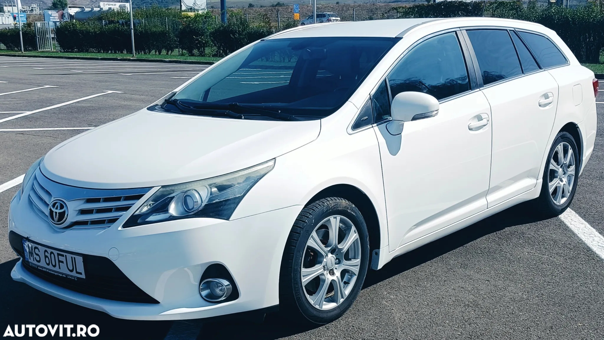 Toyota Avensis - 2