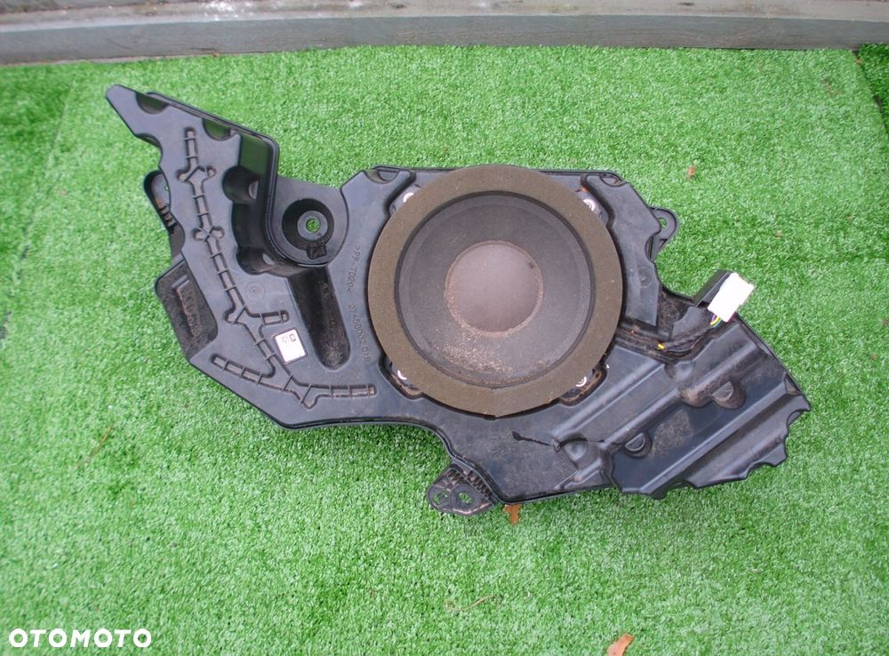 toyota chr ch-r głośnik subwoofer jbl - 1