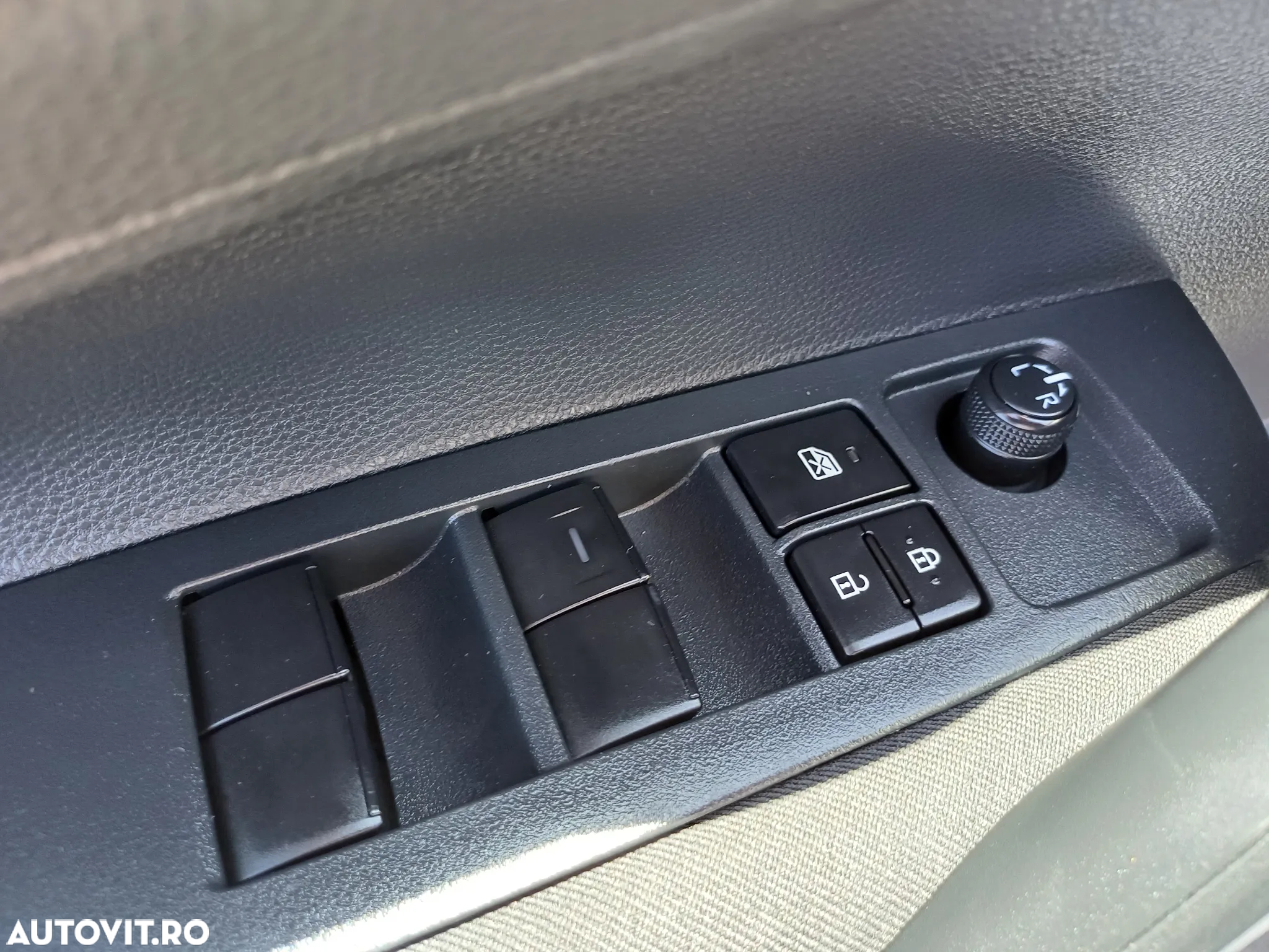 Toyota Corolla 1.8 HSD TS Eco - 13