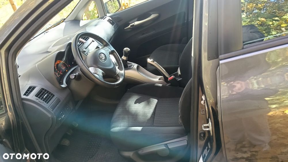 Toyota Auris 1.6 VVT-i Prestige - 14