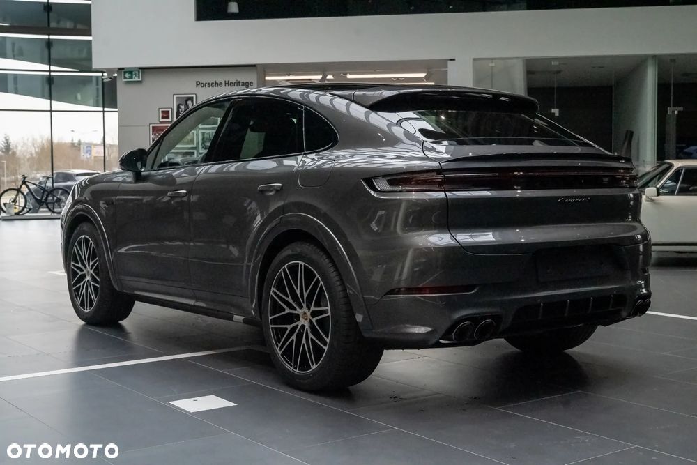 Porsche Cayenne S E-Hybrid PHEV Black Edition - 6