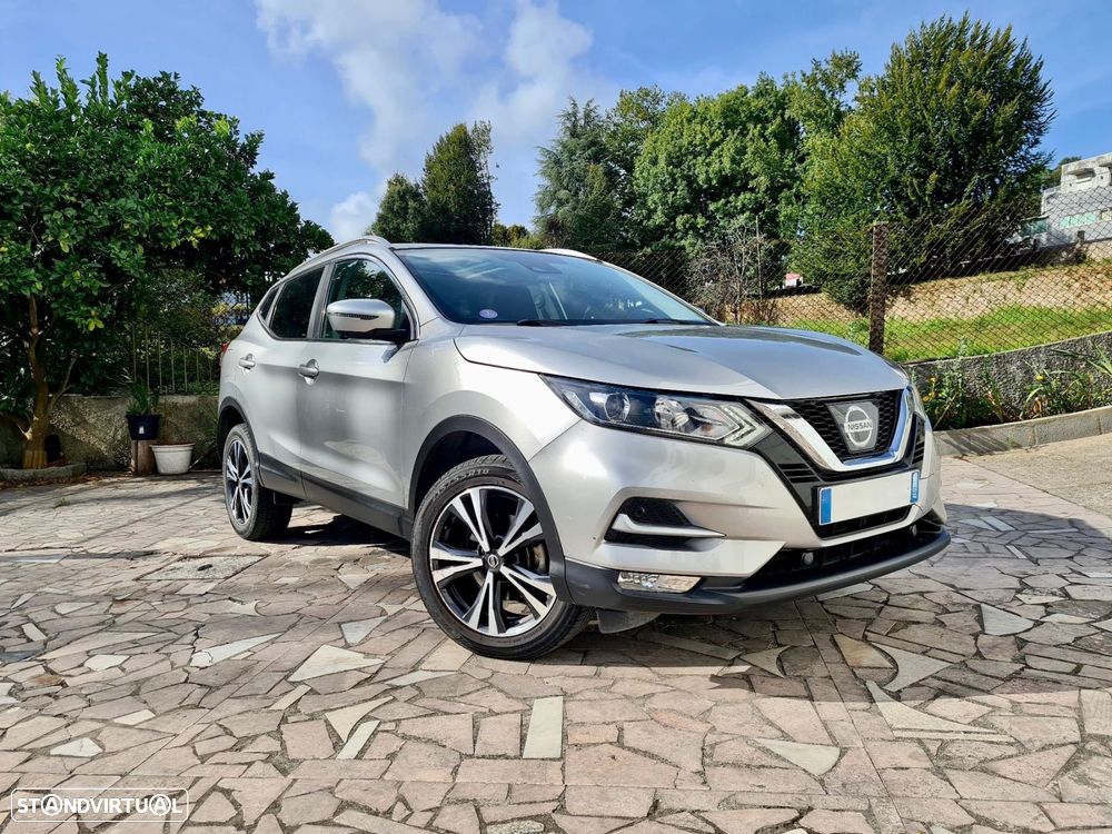 Nissan Qashqai 1.2 DIG-T N-Connecta 18 - 23