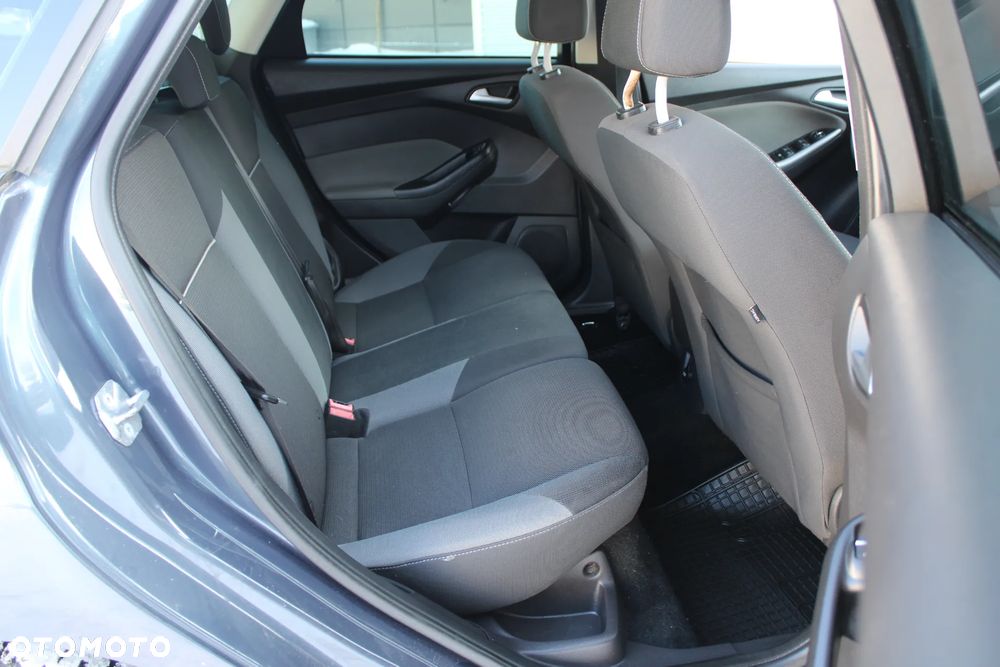 Ford Focus SW - 26