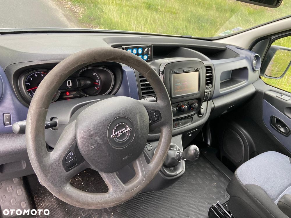 Opel Ambulans Karetka vivaro - 22