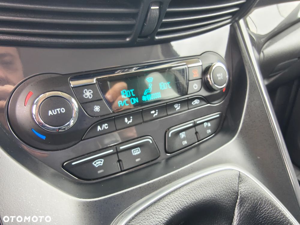 Ford Kuga 2.0 TDCi Titanium - 12