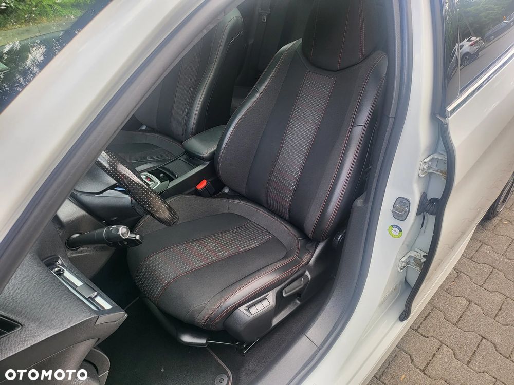 Peugeot 308 - 17