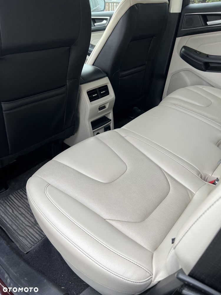 Ford Edge - 16