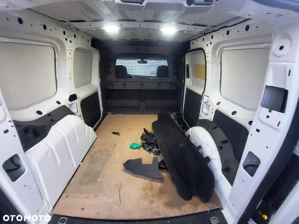 Volkswagen Caddy Mixt - 15