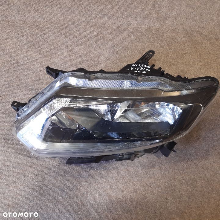 Lampa Reflektor Przód NISSAN X TRAIL T32 1.6 DCI - 1
