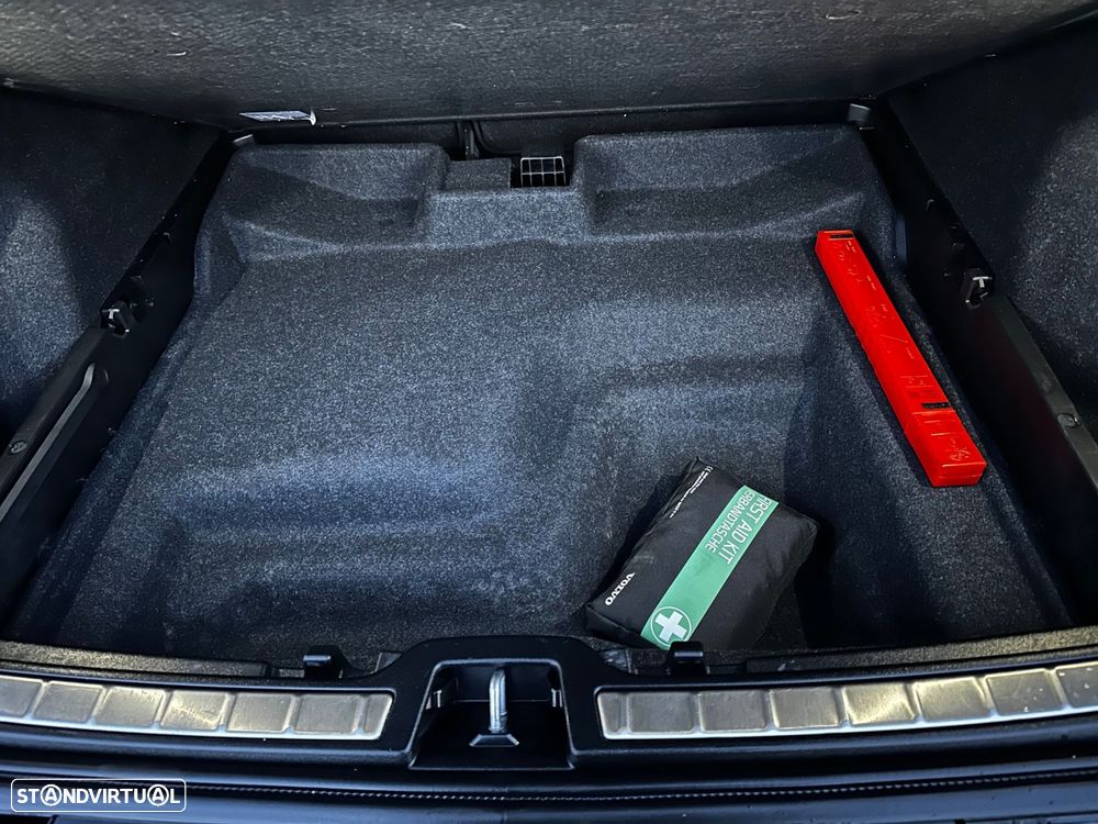 Volvo C40 Recharge Plus - 45