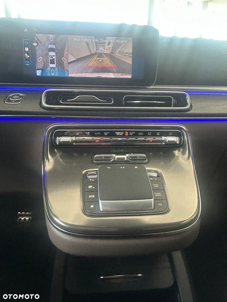 Mercedes-Benz Klasa V 300 d 4-Matic 9G-Tronic Exclusive (d³ugi) - 17