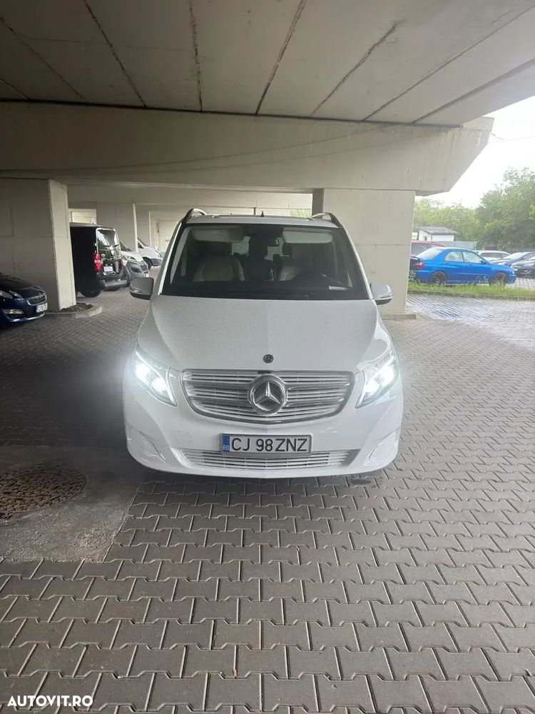 Mercedes-Benz V 220 (BlueTEC) d extralang 7G-TRONIC - 1